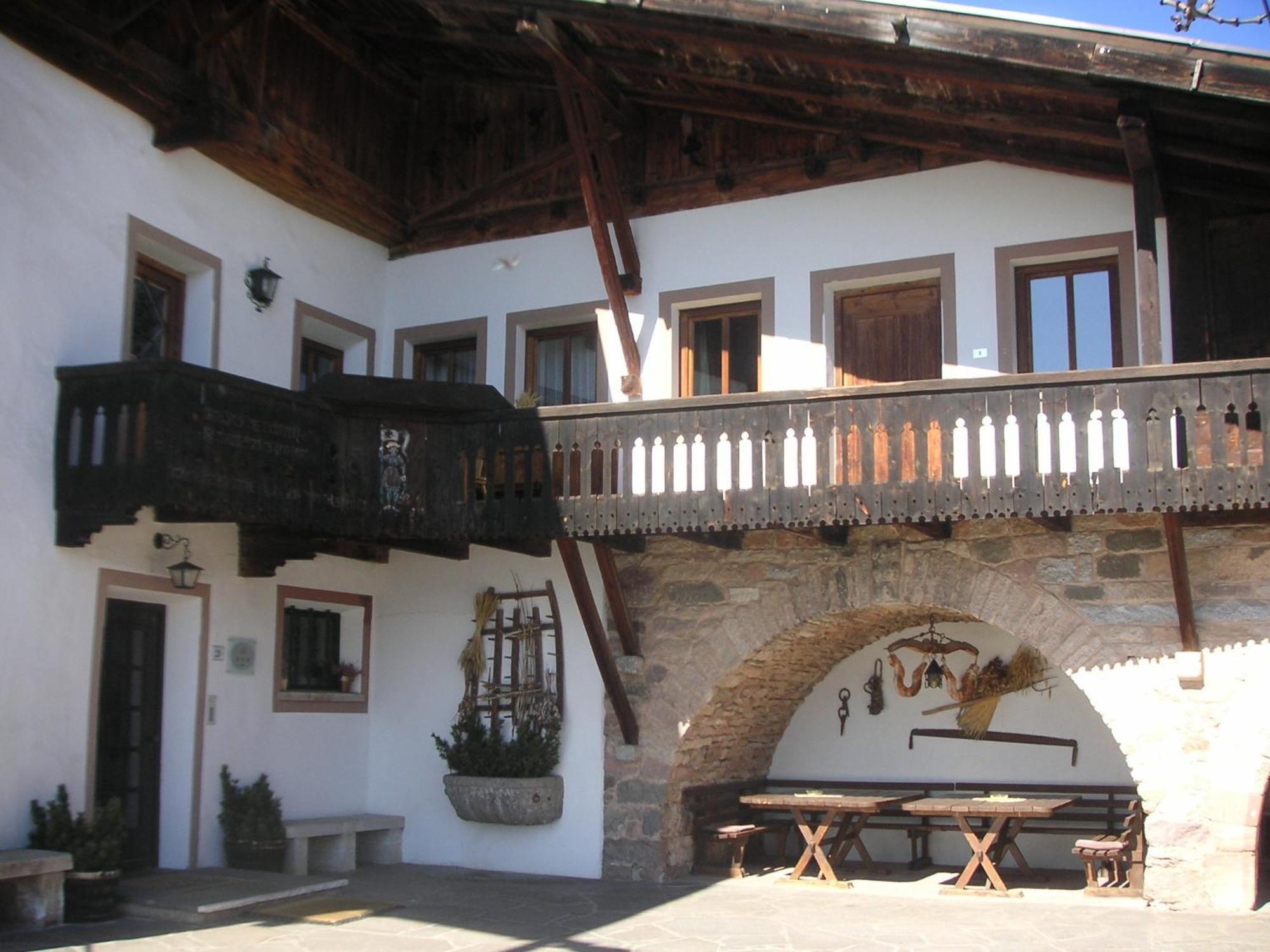 Hotel Ansitz Kematen ***S Collalbo Bagian luar foto
